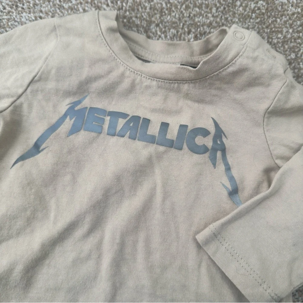 Cotton On Baby Metallica Band Graphic Tee Long Sleeve Tan Rock Shirt 3-6M